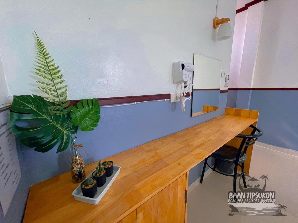 ラン島 Baan Tipsukon Bed & Breakfast エクステリア 写真