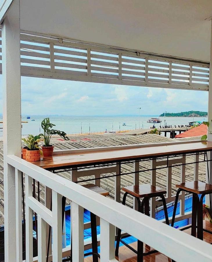 ラン島 Baan Tipsukon Bed & Breakfast エクステリア 写真