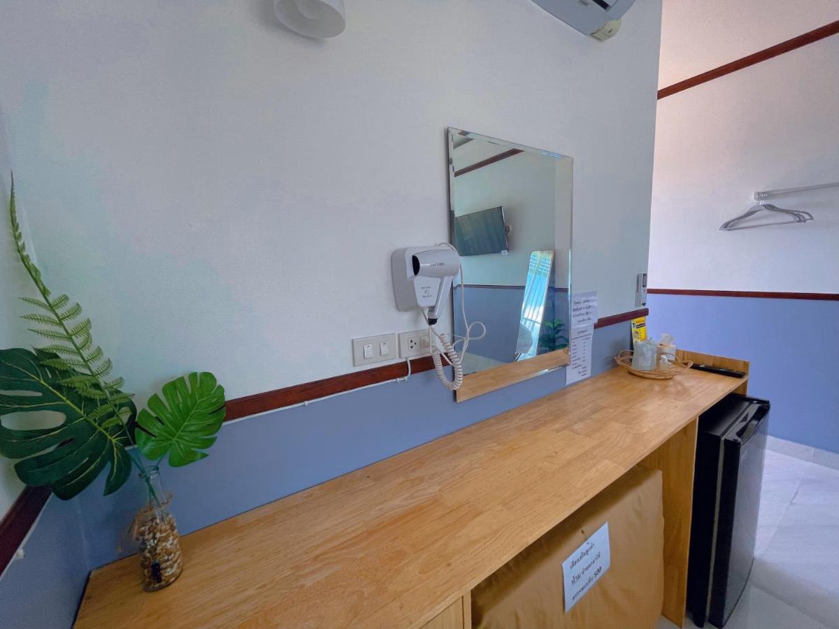ラン島 Baan Tipsukon Bed & Breakfast エクステリア 写真