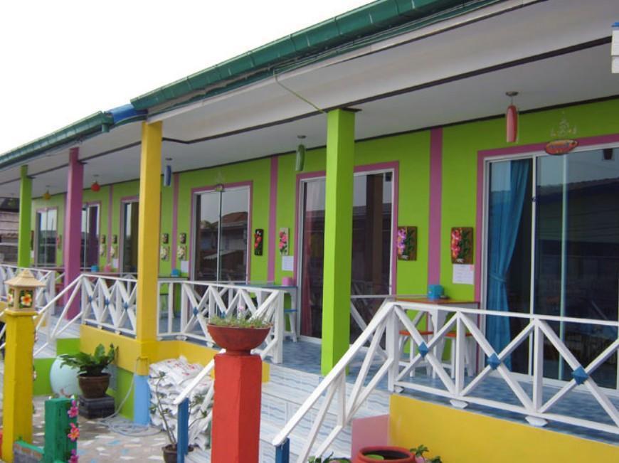 ラン島 Baan Tipsukon Bed & Breakfast エクステリア 写真